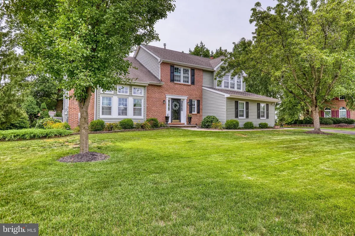 451 Knollbrook Dr, Langhorne, PA 19047 - #1