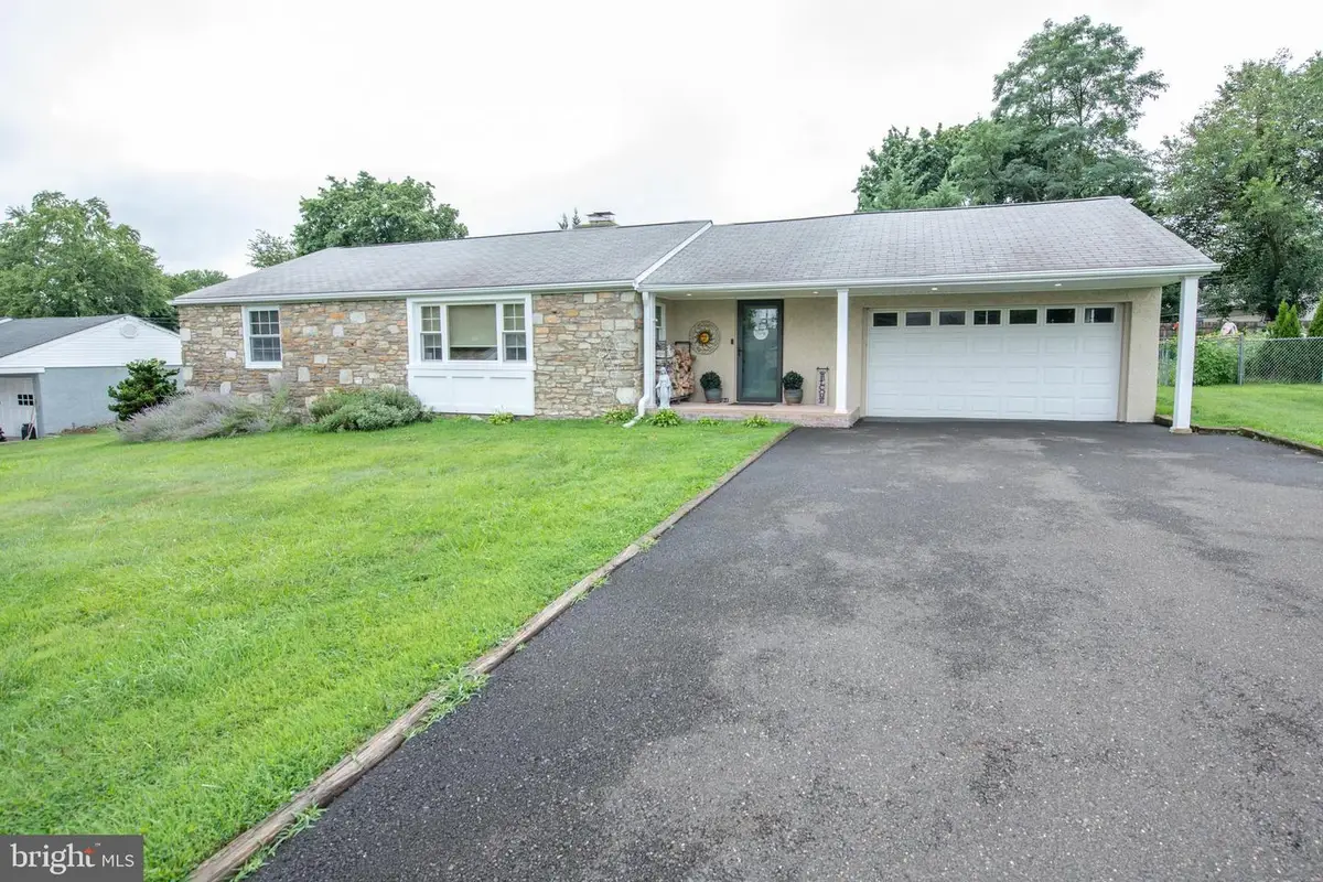 27 N Midway Ave, Feasterville Trevose, PA 19053 - #1