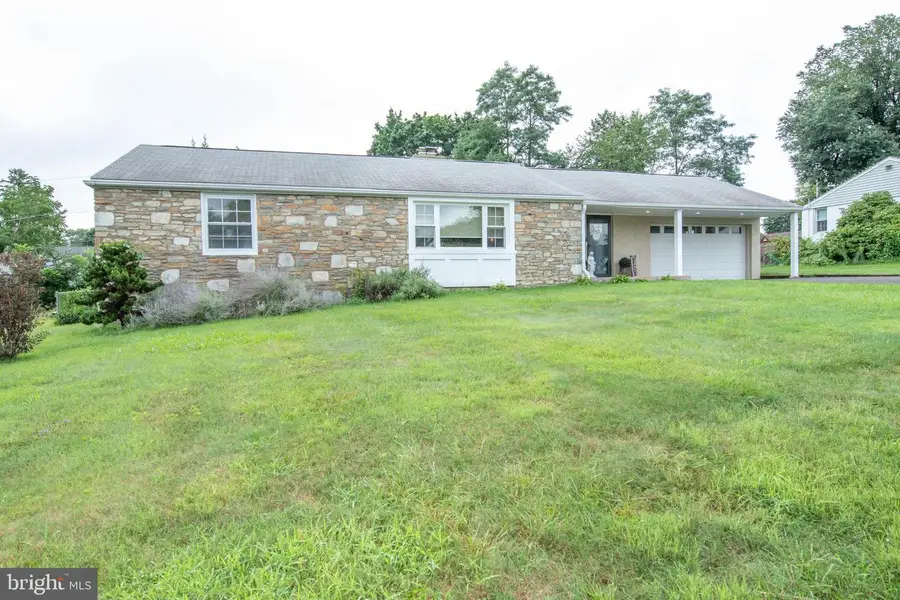 27 N Midway Ave, Feasterville Trevose, PA 19053 - #3