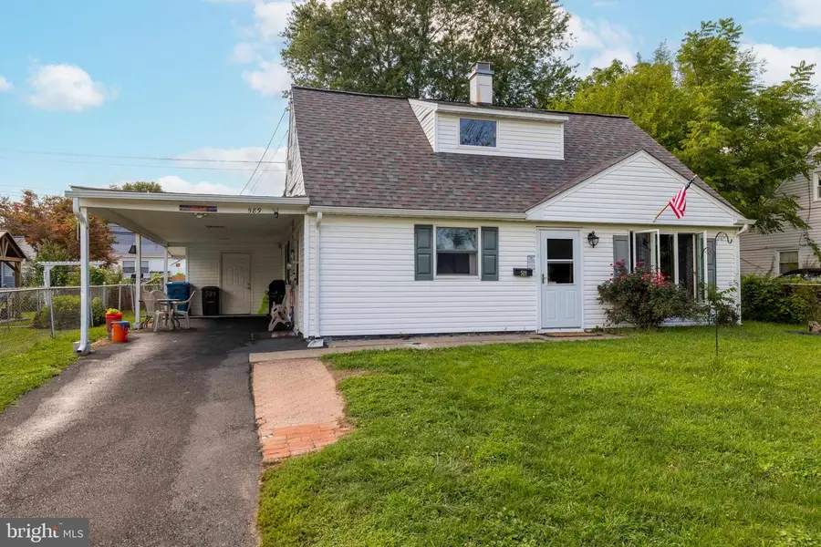 589 Doloro Dr, Morrisville, PA 19067 - #2