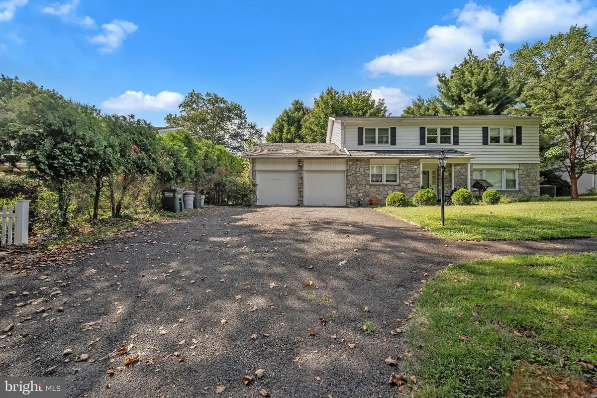 1026 Gravel Hill Rd, Southampton, PA 18966 - #1