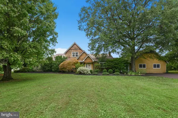 1334 Deer Run Rd, OTTSVILLE, PA 18942