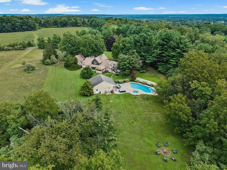 1334 Deer Run Rd, Ottsville, PA 18942 - #3