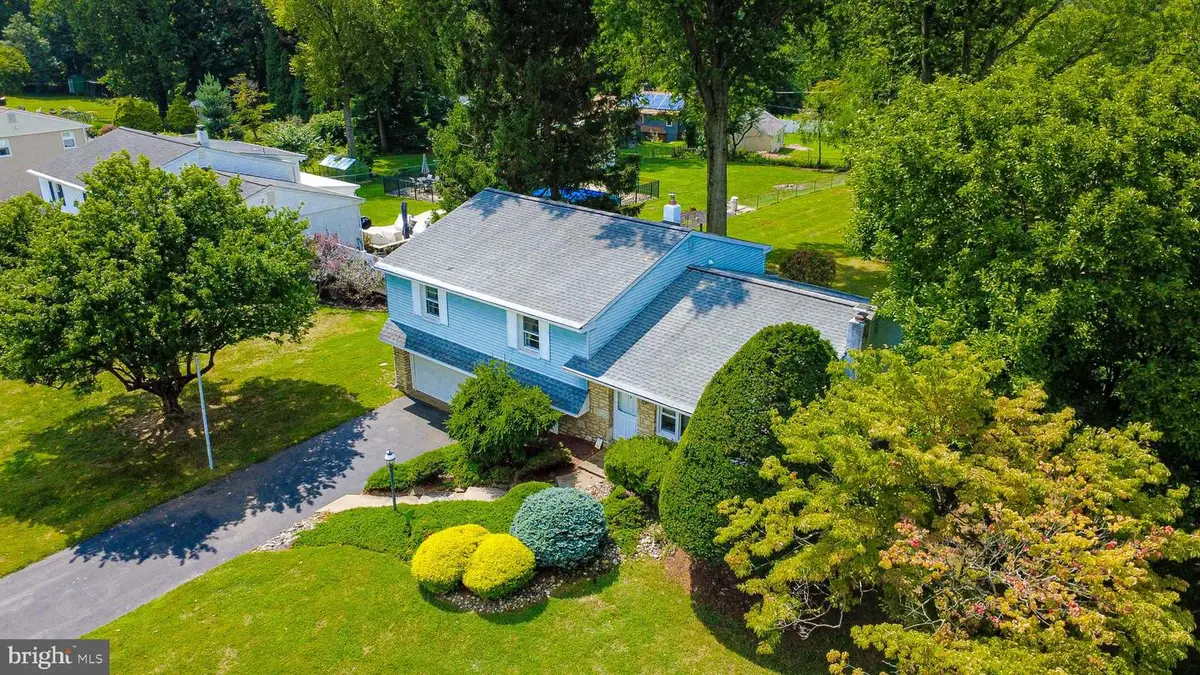 250 Stratford Dr, Southampton, PA 18966 - #1
