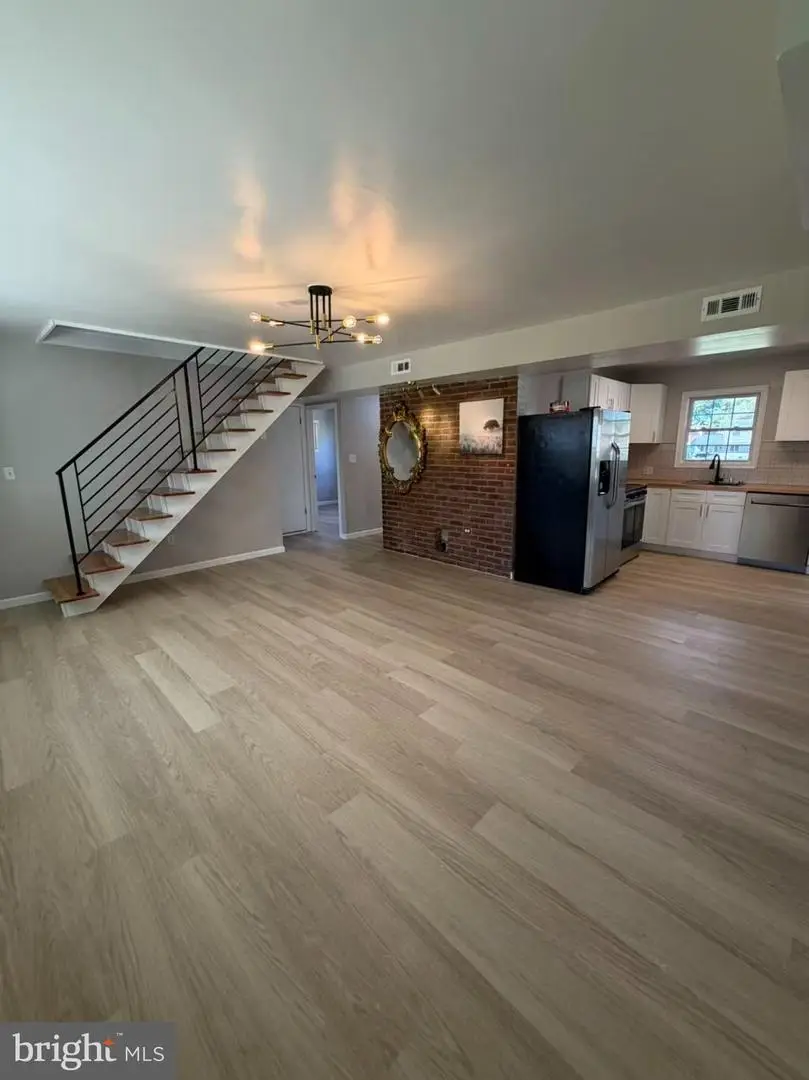 103 Holly Dr, Levittown, PA 19055 - #3