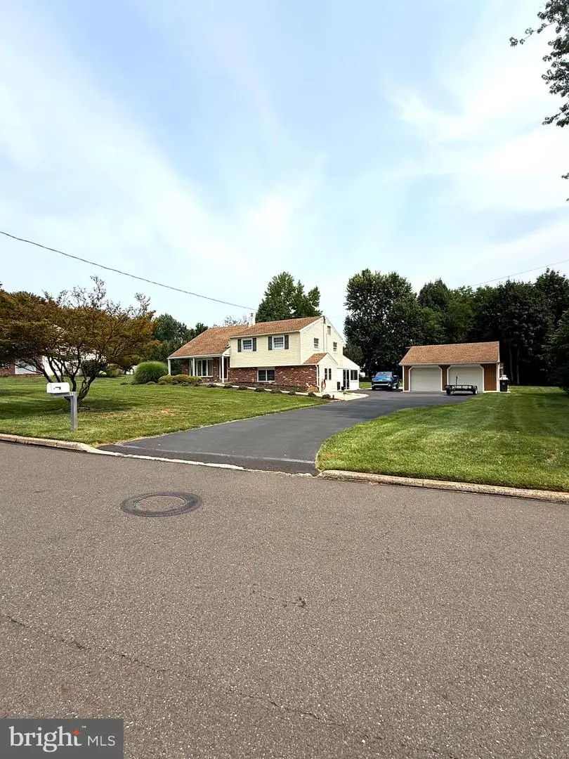 55 Brook Dr, Southampton, PA 18966 - #1