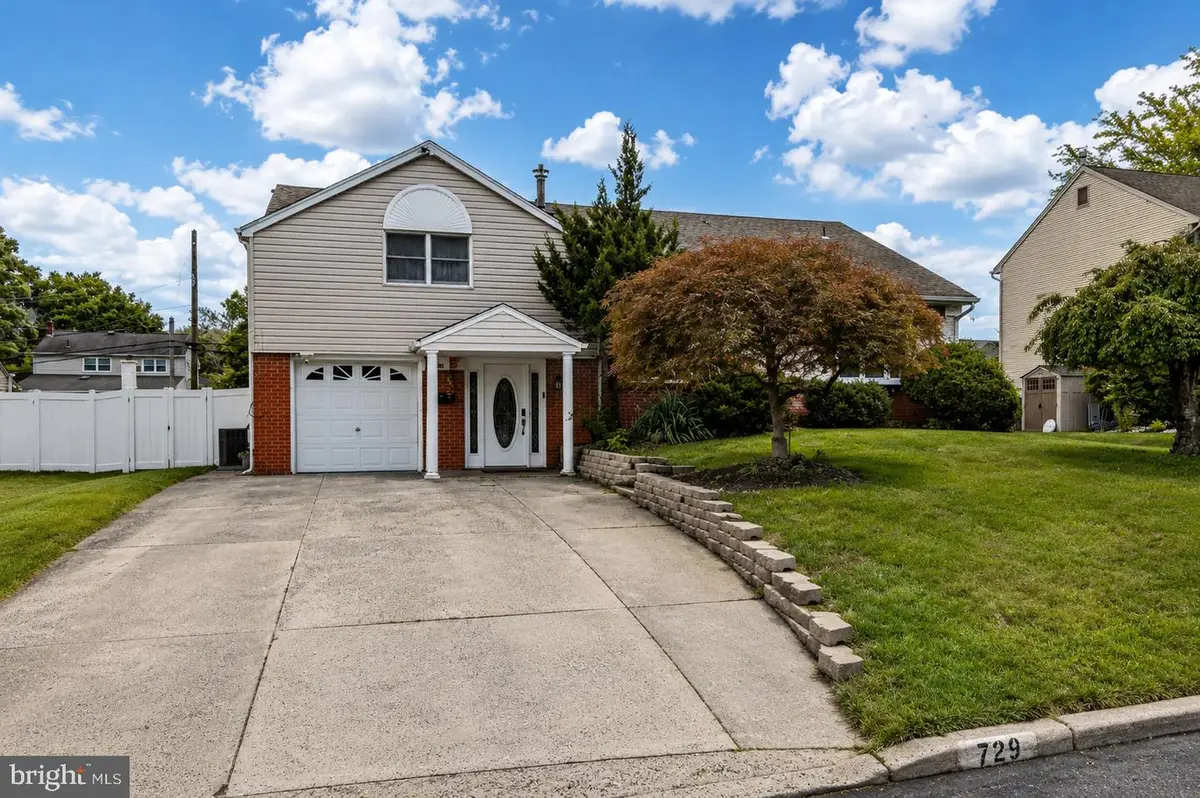 729 Saint Davids Ave, Warminster, PA 18974 - #1