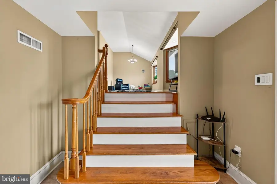 729 Saint Davids Ave, Warminster, PA 18974 - #3