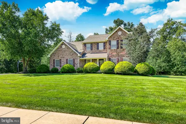 2200 Claymont Dr, QUAKERTOWN, PA 18951