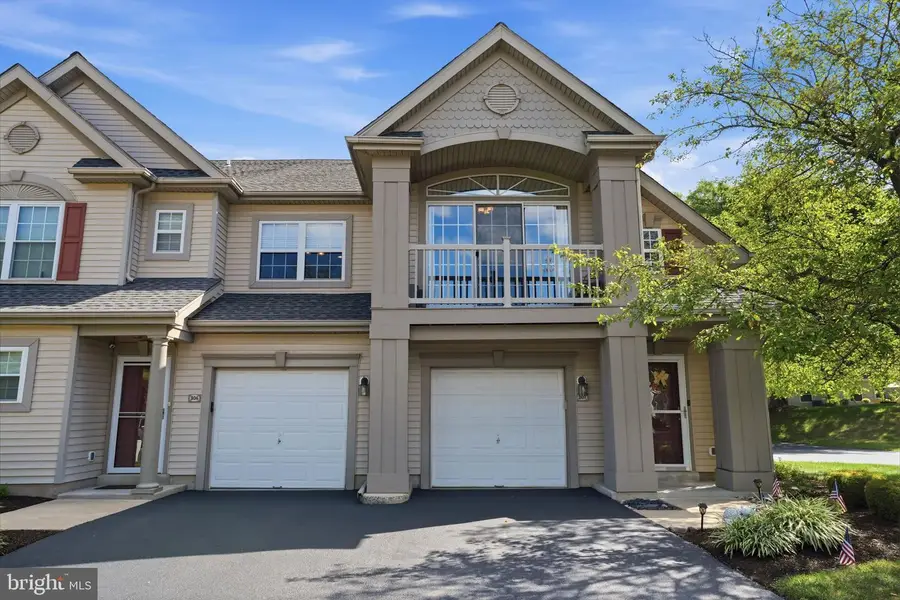 307 Alexander Ct, Warwick, PA 18974 - #2