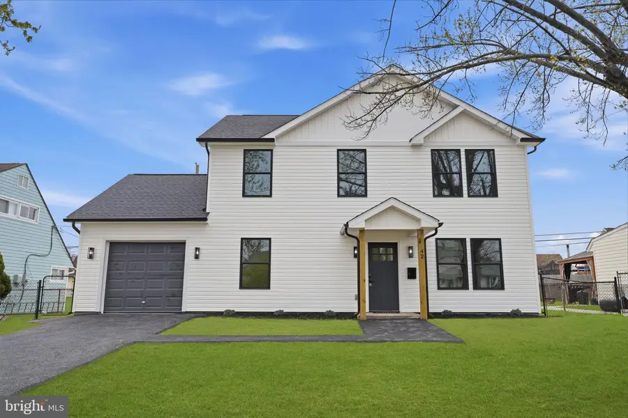 84 Ice Pond Rd, Levittown, PA 19057 - #2