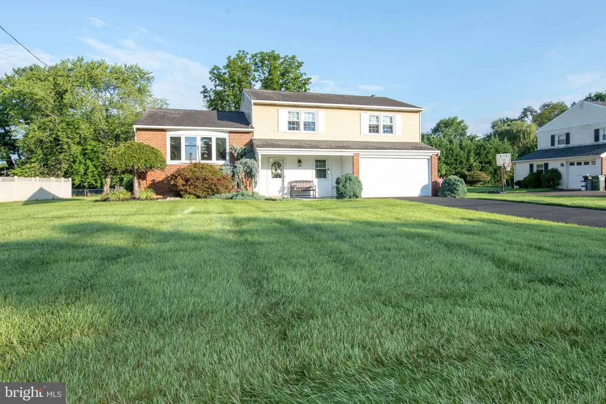 522 Fairhill Dr, Churchville, PA 18966 - #1