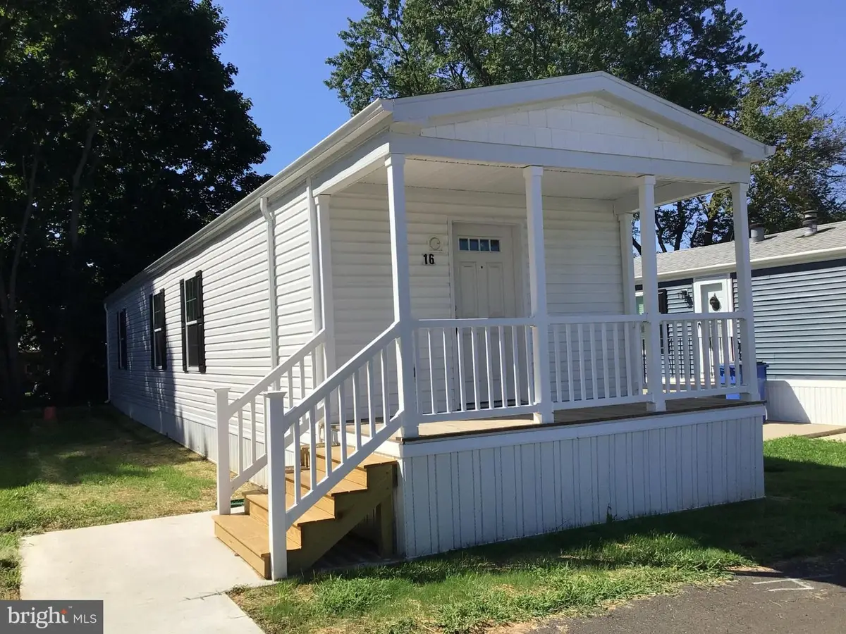 16 Kennedy Dr, Morrisville, PA 19067 - #1