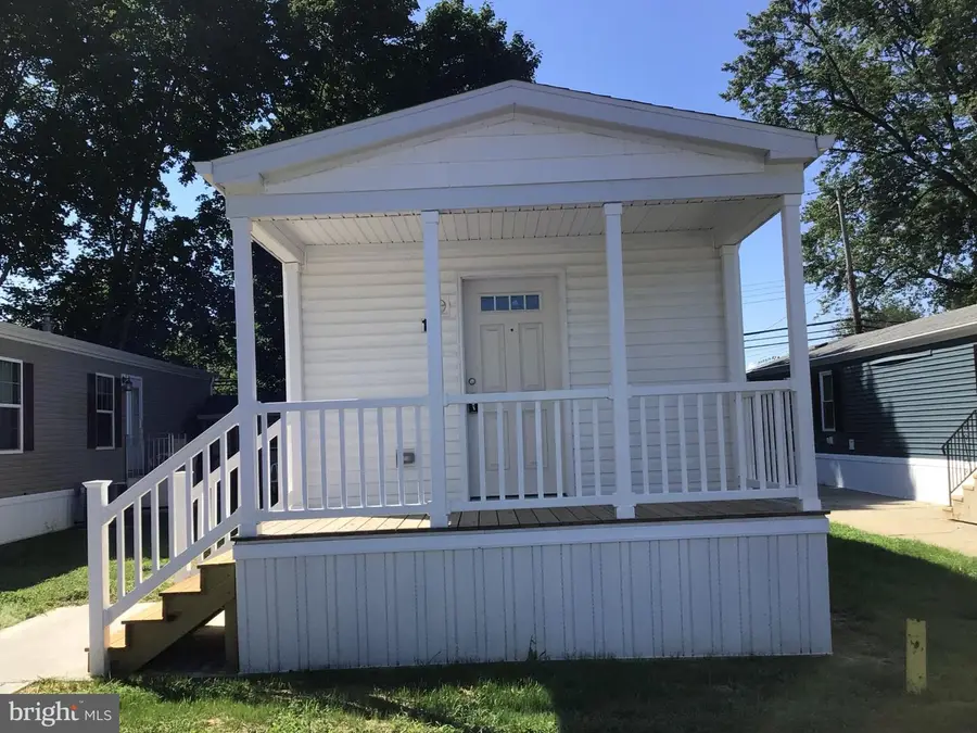 16 Kennedy Dr, Morrisville, PA 19067 - #2