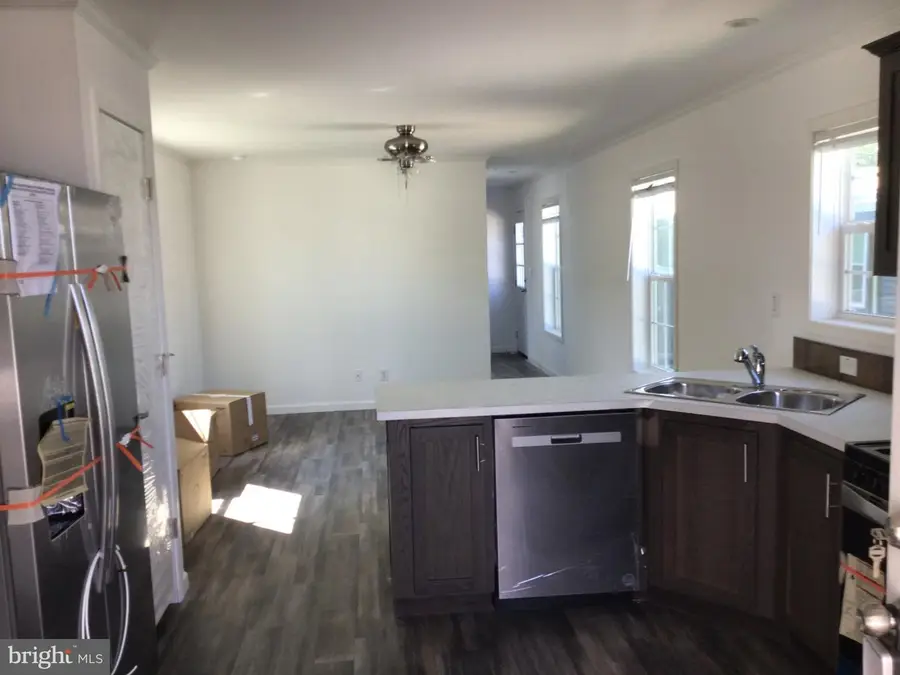 16 Kennedy Dr, Morrisville, PA 19067 - #3