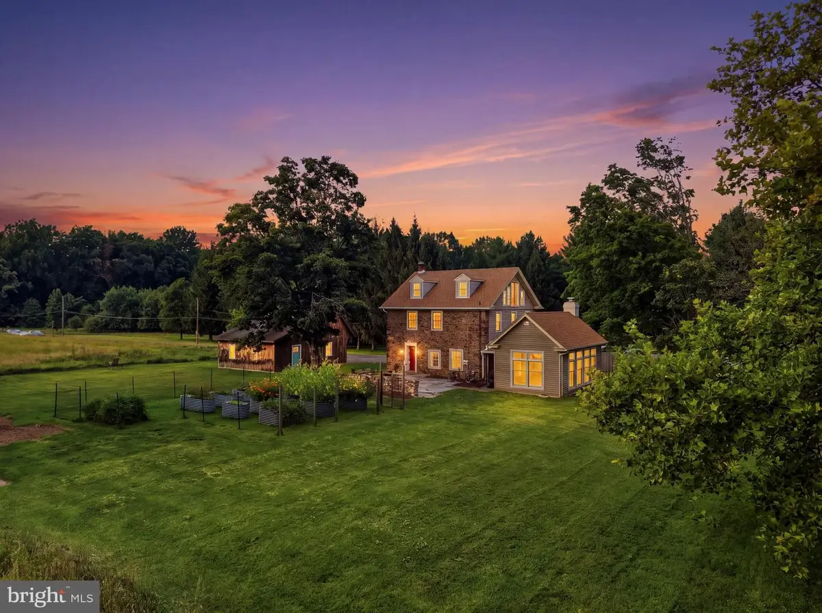 6006 Carversville Rd, Doylestown, PA 18902 - #1