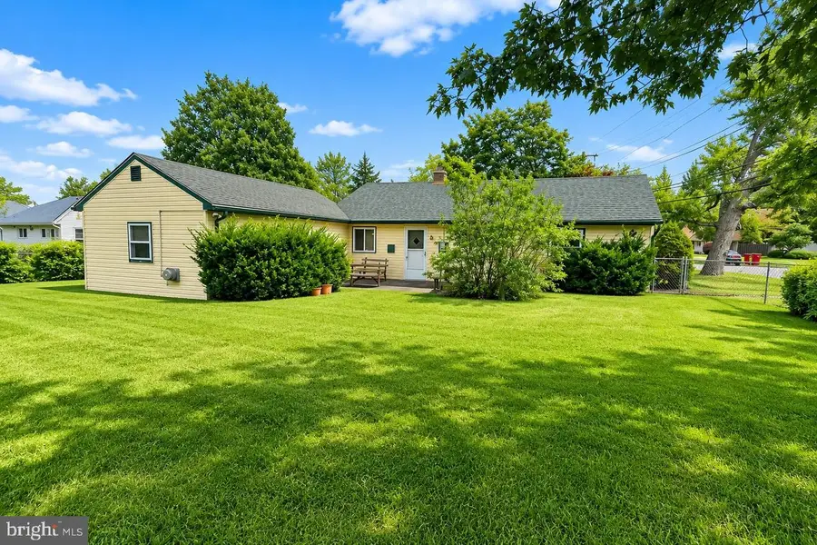 805 Henry Ave, Warminster, PA 18974 - #2