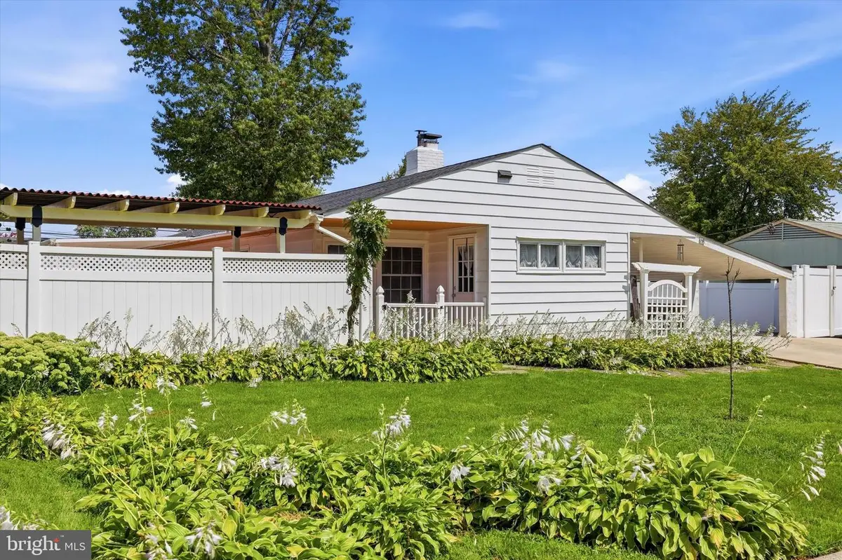 26 Myrtle Ln, Levittown, PA 19054 - #1