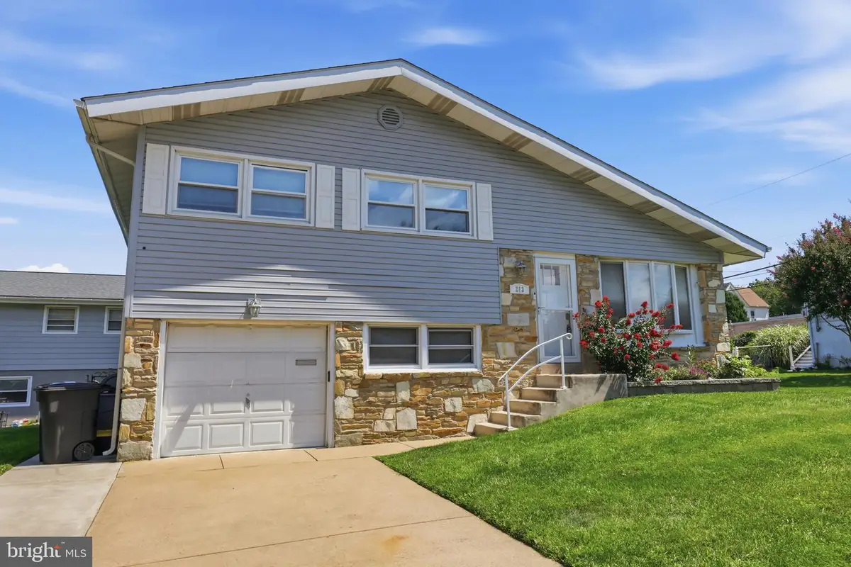 213 Highland Ave, Langhorne, PA 19047 - #1