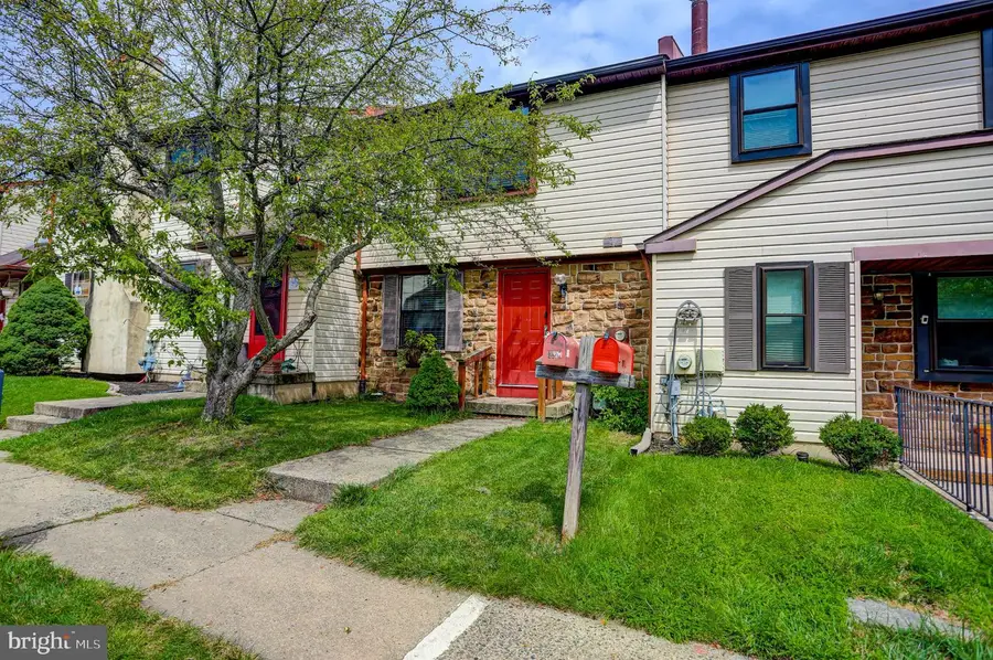 977 Browning Pl, Warminster, PA 18974 - #2