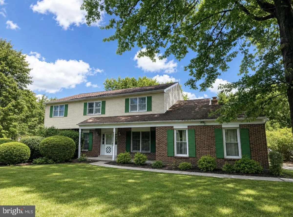 902 Quincy Dr, Yardley, PA 19067 - #1