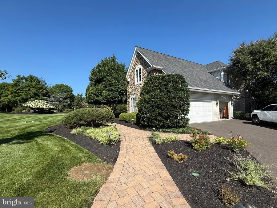 1093 Drew Dr, Yardley, PA 19067 - #2