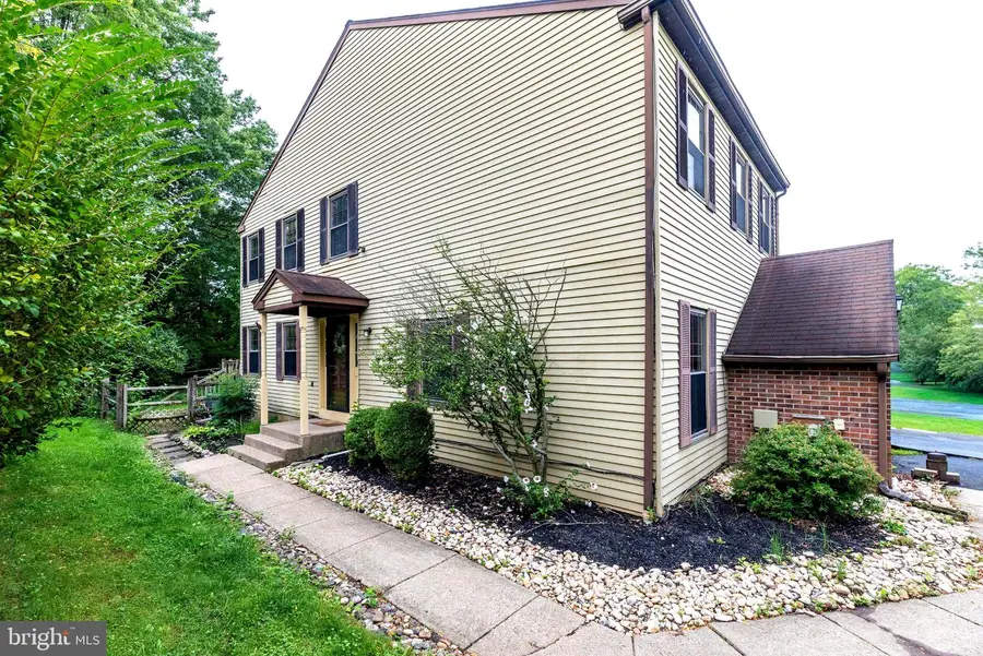 251 Parkview Way, Newtown, PA 18940 - #2