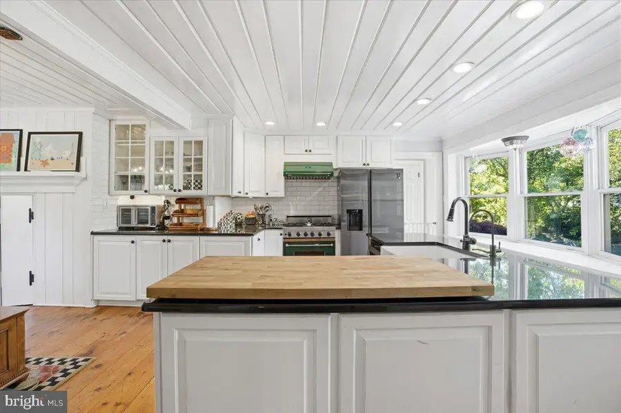 318 Welcome House Rd, Perkasie, PA 18944 - #2