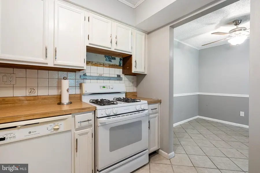 114 Leedom #114, Newtown, PA 18940 - #2