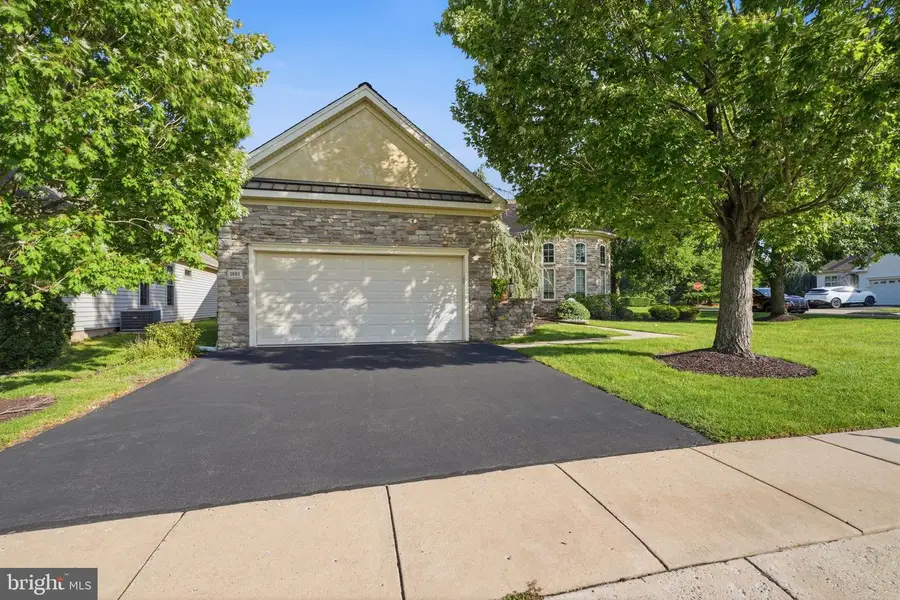 1001 Monroe Dr, Warwick, PA 18974 - #3