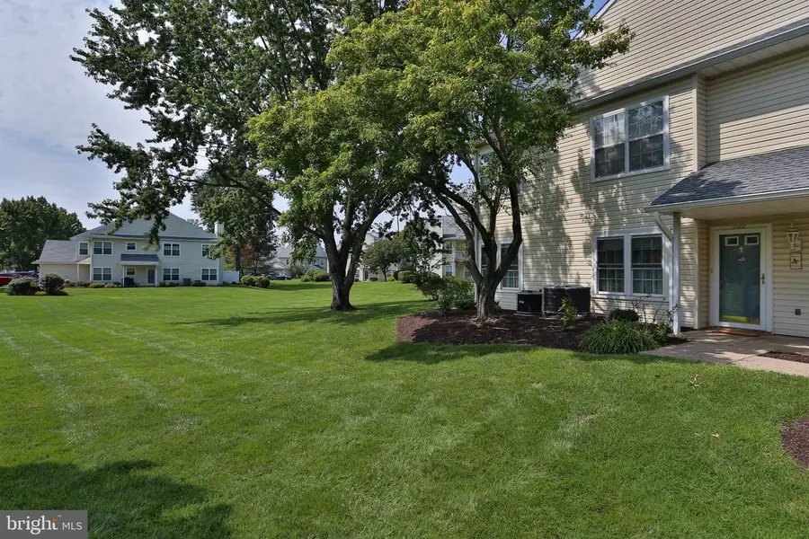 2902 Lynbrooke Dr, Yardley, PA 19067 - #2