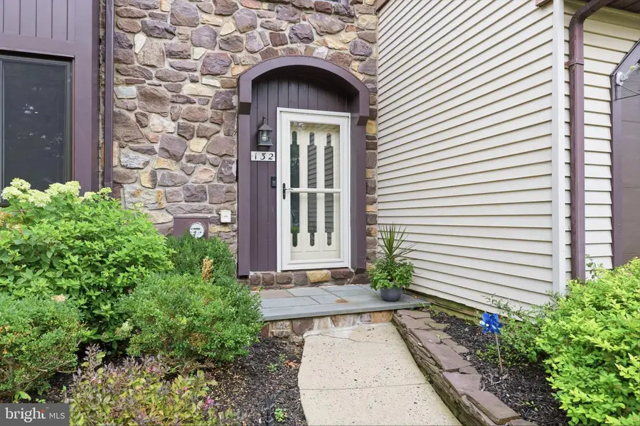 132 Windham Ct, Newtown, PA 18940 - #2