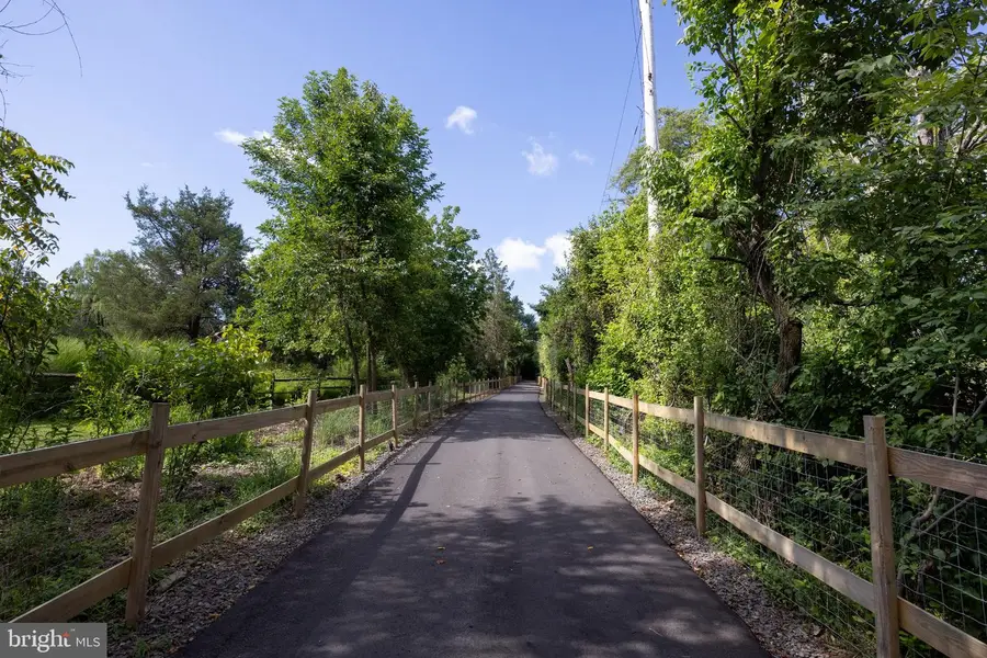 6080 Schlentz Hill Rd, Pipersville, PA 18947 - #2