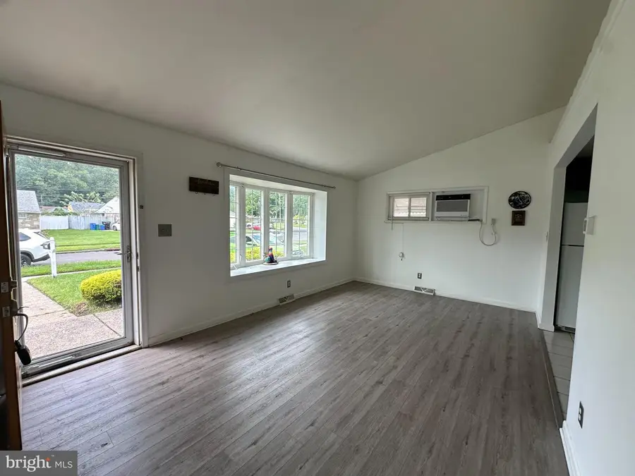 2514 Green Ave, Bristol, PA 19007 - #3