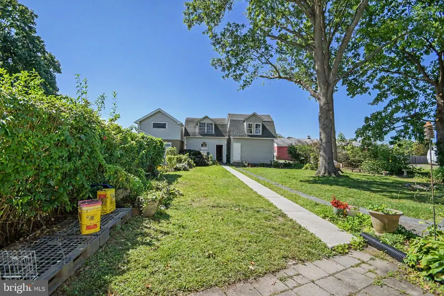 628 E Broad St, Quakertown, PA 18951 - #2