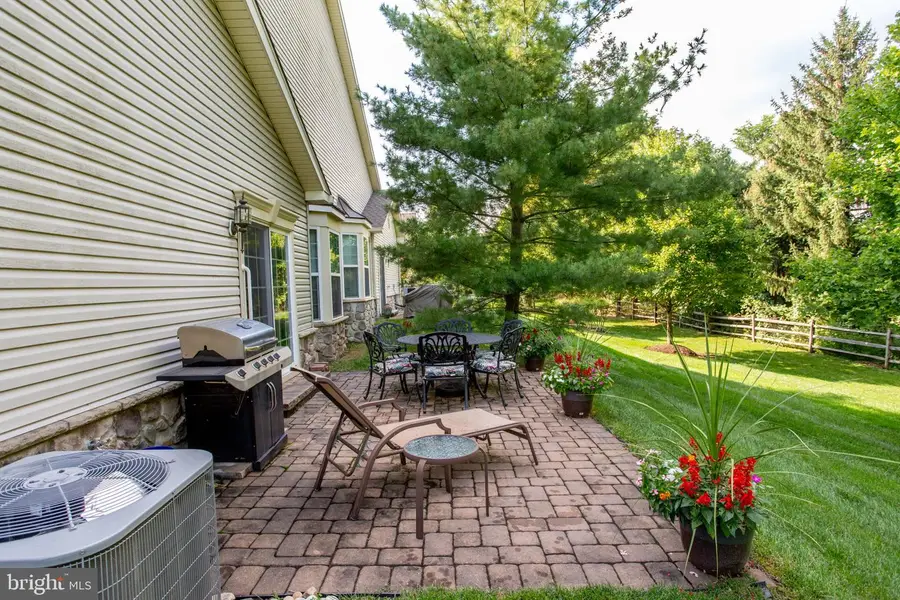 14 Five Ponds Cir, Warminster, PA 18974 - #3