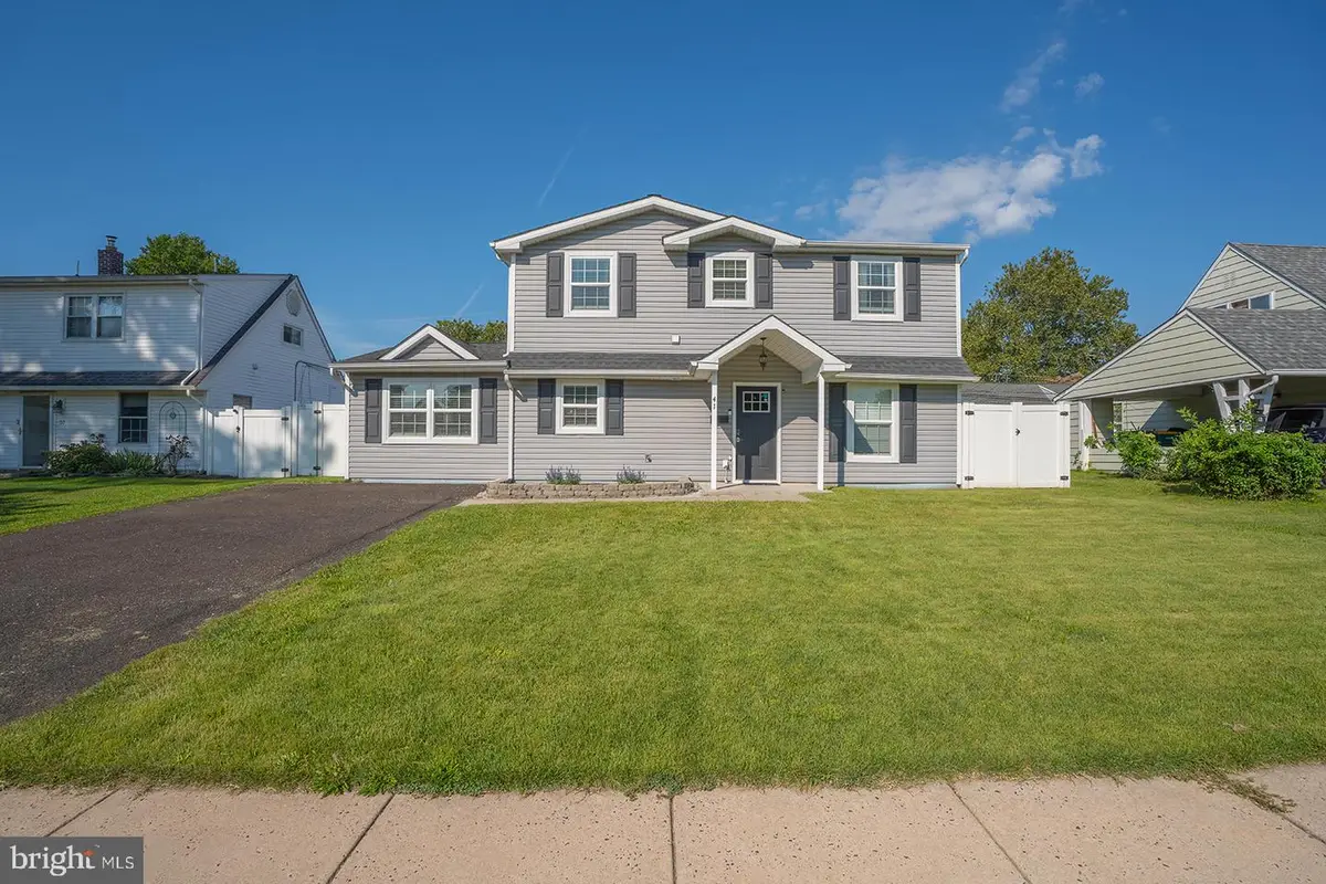 41 Neptune Ln, Levittown, PA 19054 - #1