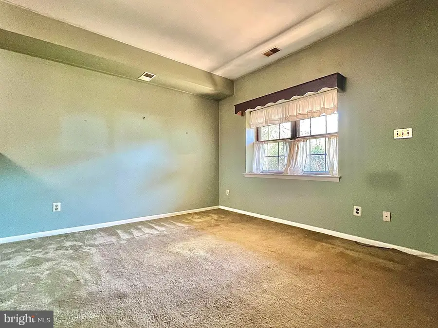 903 Clover Pl, Warminster, PA 18974 - #2