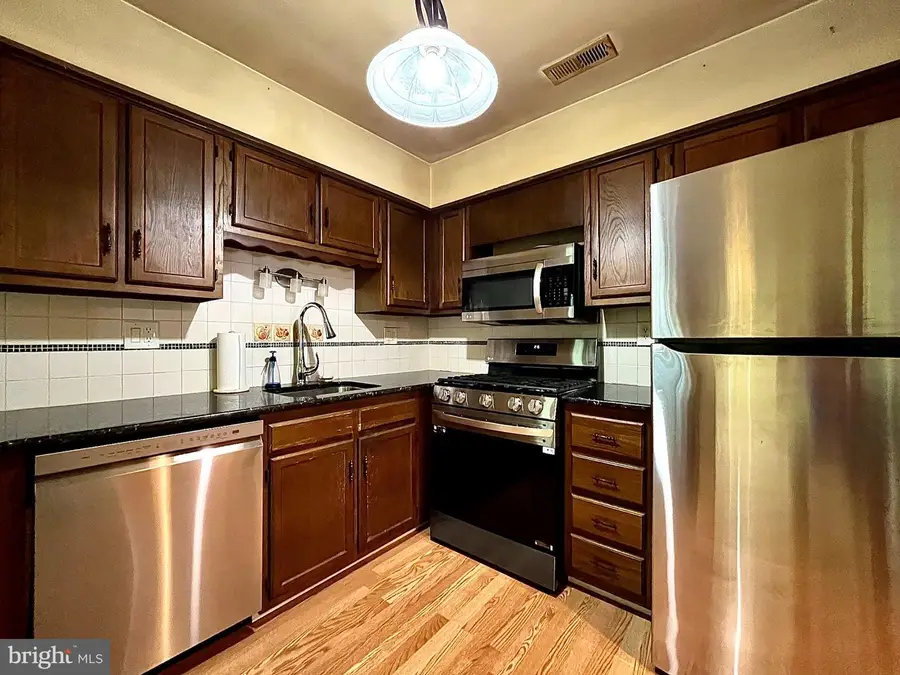 903 Clover Pl, Warminster, PA 18974 - #3