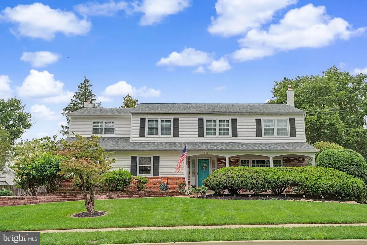 252 Walton Dr, Morrisville, PA 19067 - #1