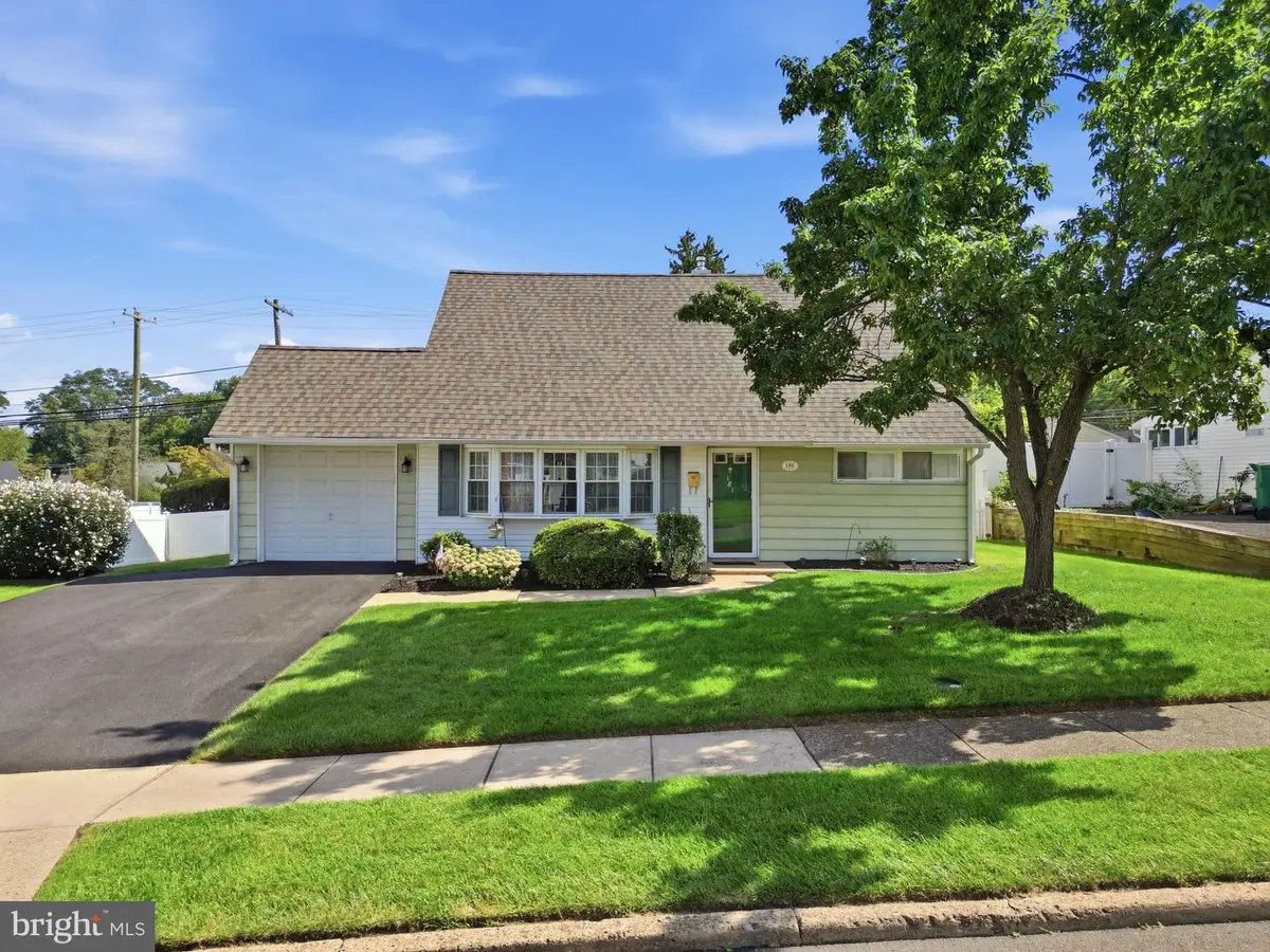 181 Lower Orchard Dr, Levittown, PA 19056 - #1