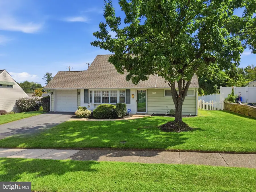 181 Lower Orchard Dr, Levittown, PA 19056 - #3