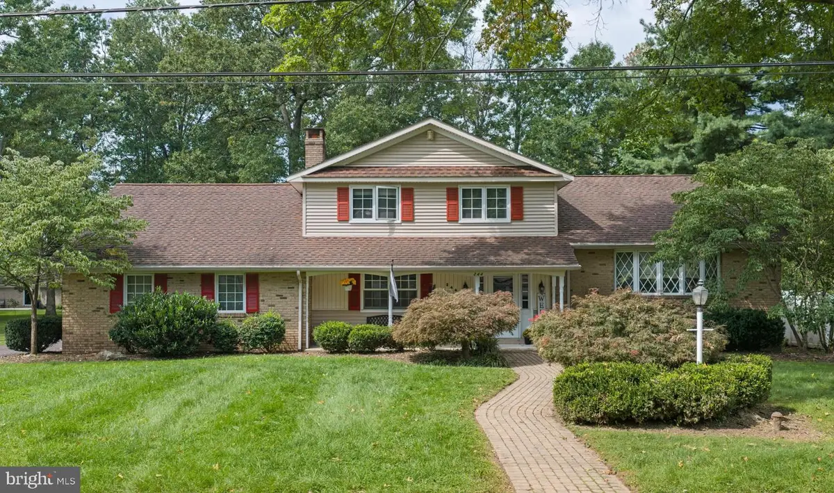 244 S 4th St, Quakertown, PA 18951 - #1