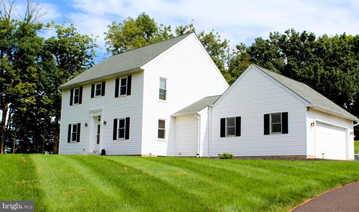 1 Kristine Ln, Perkasie, PA 18944 - #1