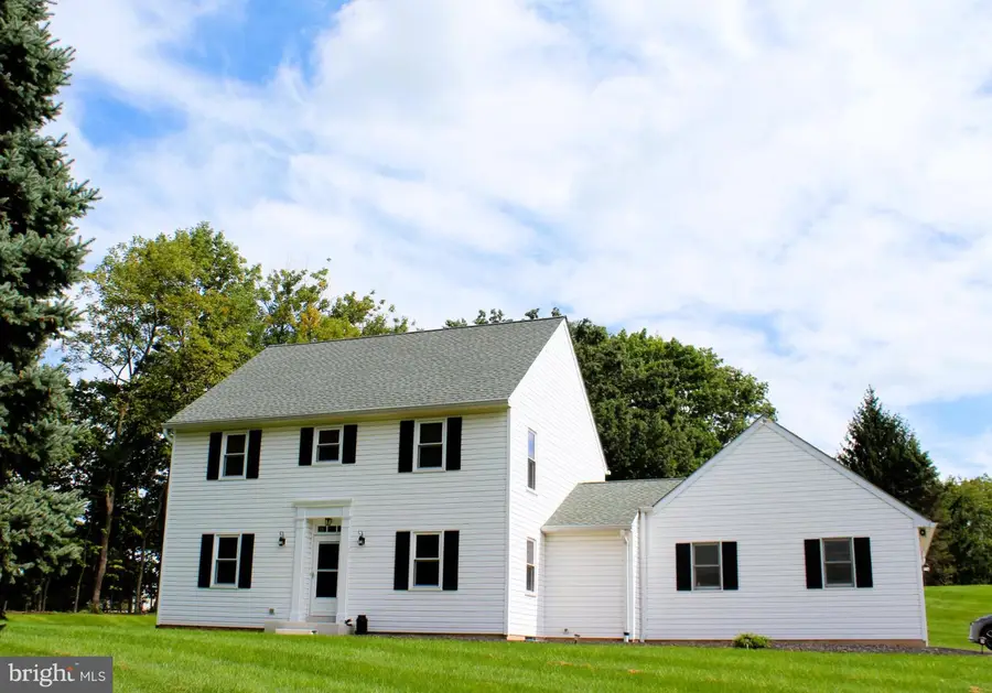 1 Kristine Ln, Perkasie, PA 18944 - #2