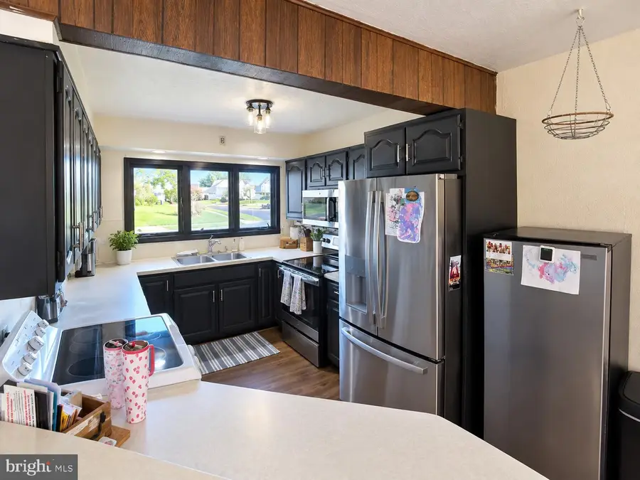 223 Indian Dr, Levittown, PA 19057 - #2