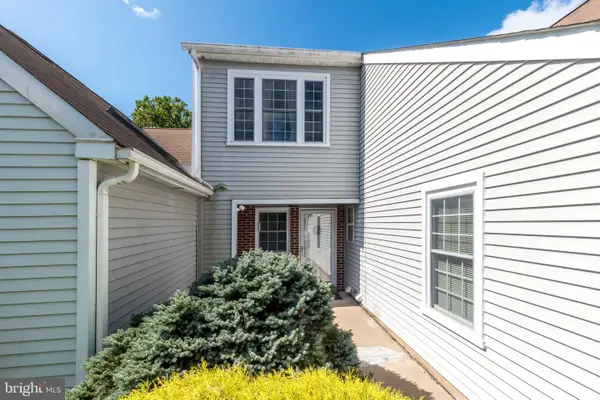 122 Wigton Cir, PERKASIE, PA 18944