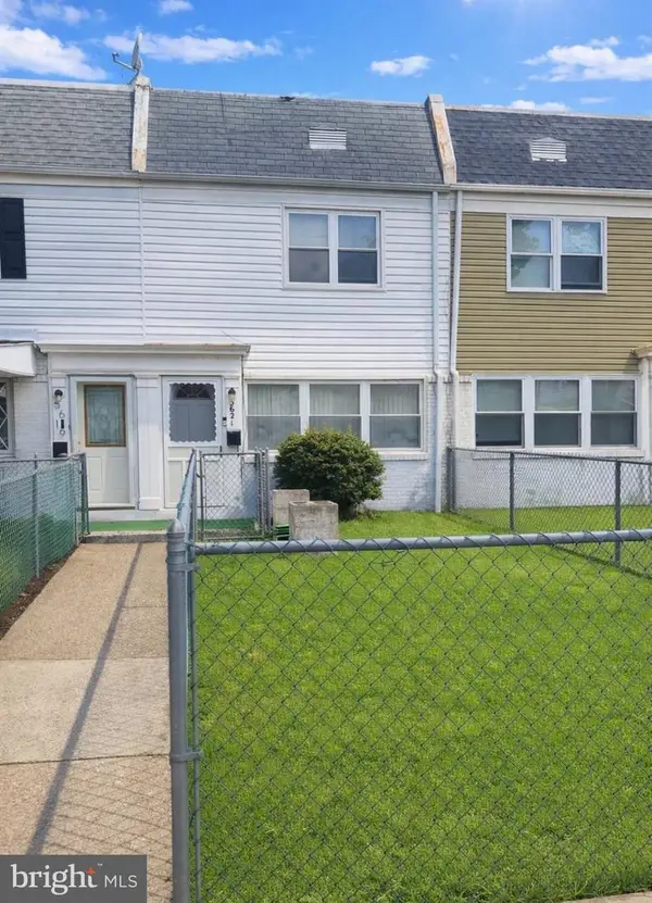 5621 Mitchell Rd, LEVITTOWN, PA 19057