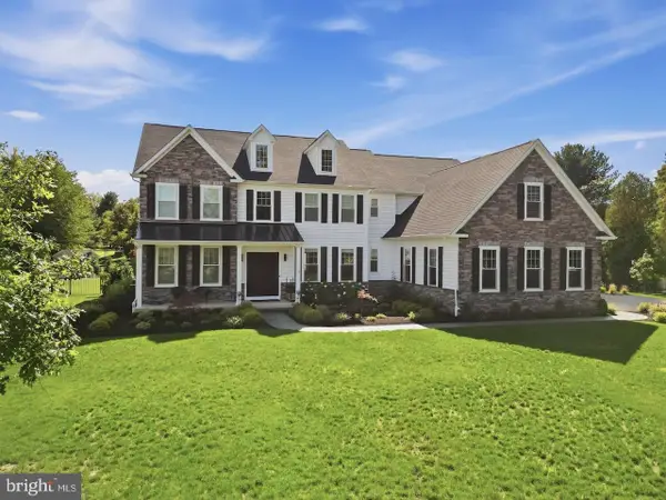 7 Lily Ln, IVYLAND, PA 18974