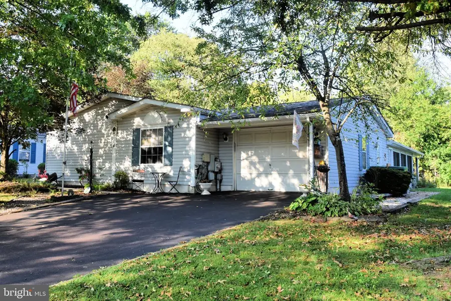 4 Williams Way, Sellersville, PA 18960 - #3